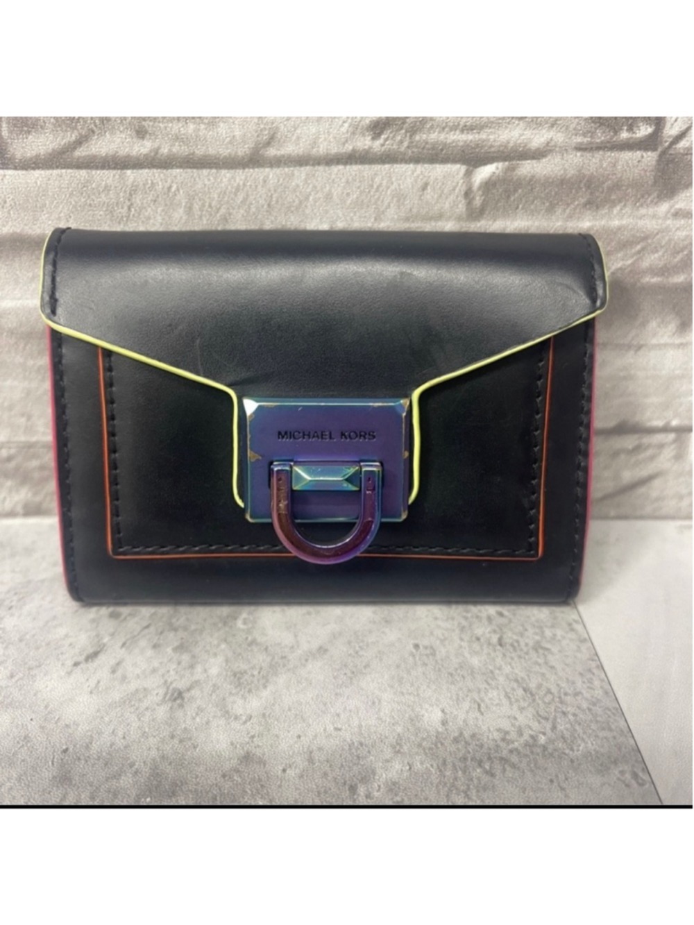 Michael Kors Manhattan Small Flap Wallet Black Neon Contrast Rare - Picture 4 of 11